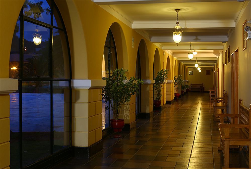 Lp Los Portales Hotel Tarma Buitenkant foto